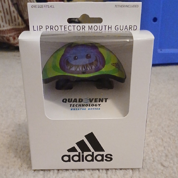 Adidas Green Lip Protector Mouth Guard - Picture 1 of 5